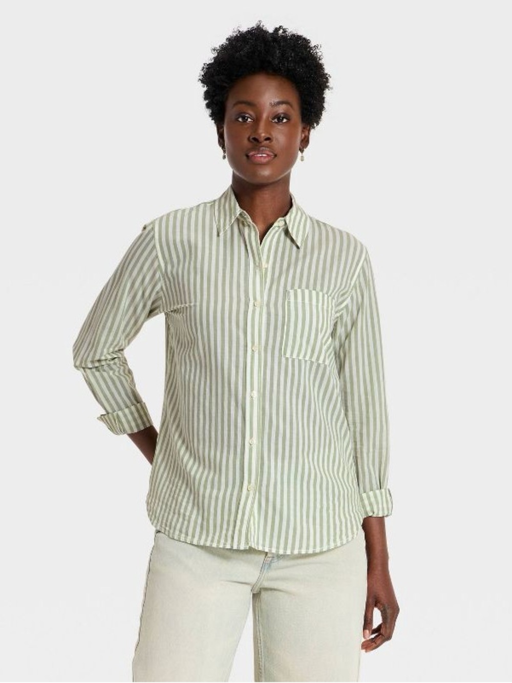 Women's Long Sleeve Relaxed Fit Collared Button-Down Shirt - Universal Thread